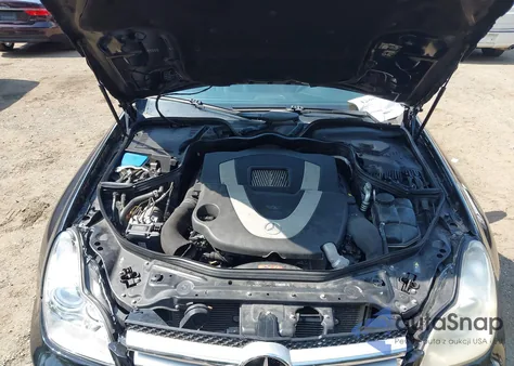 2010 Mercedes-Benz Cls 550 z USA, uszkodzony, nr VIN WDDDJ7CB3AA163800